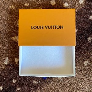 6.5x4.5 small LV gift box